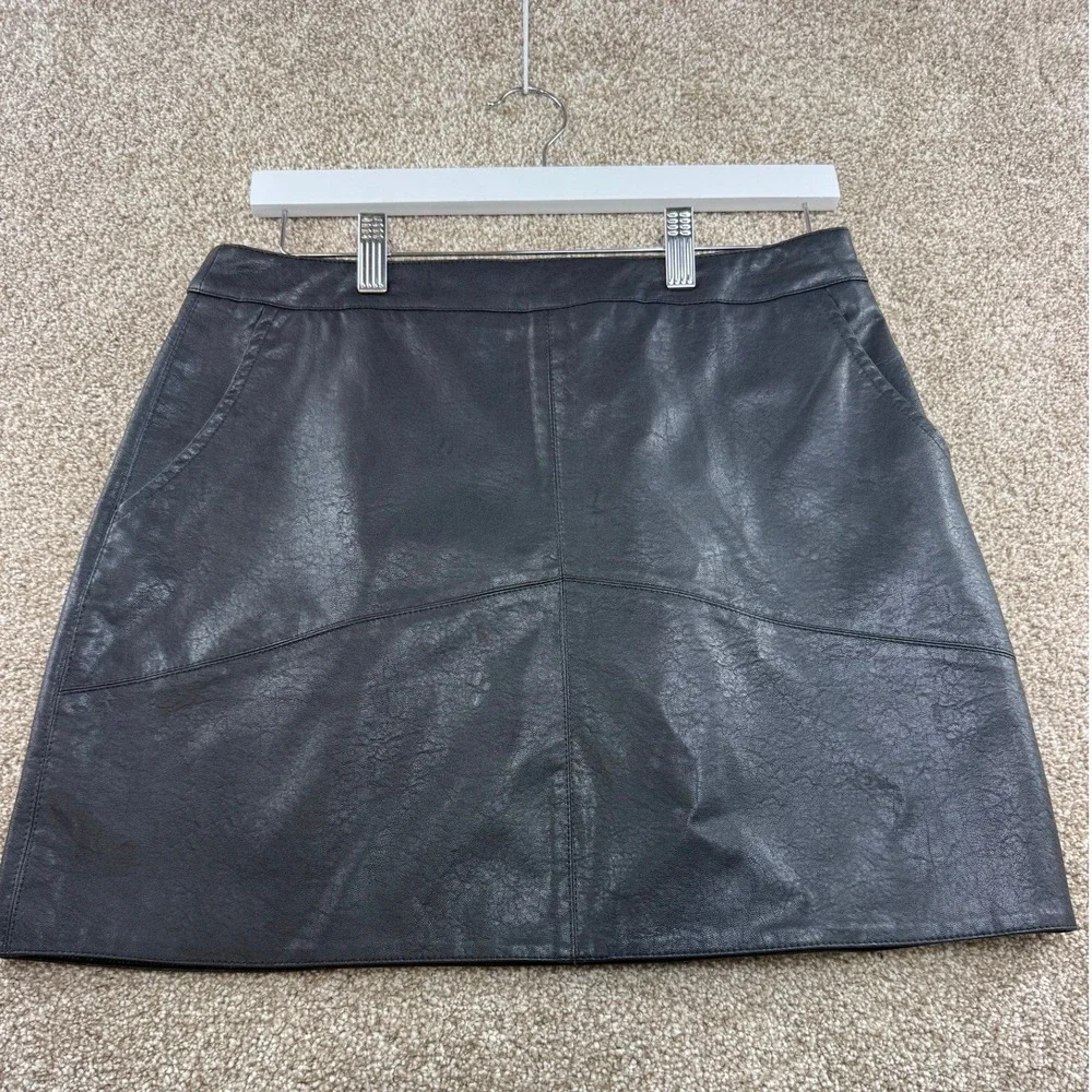 Lulus Black Vegan Faux Leather Mini Skirt Pockets L A-Line Edgy Biker Goth Moto‎